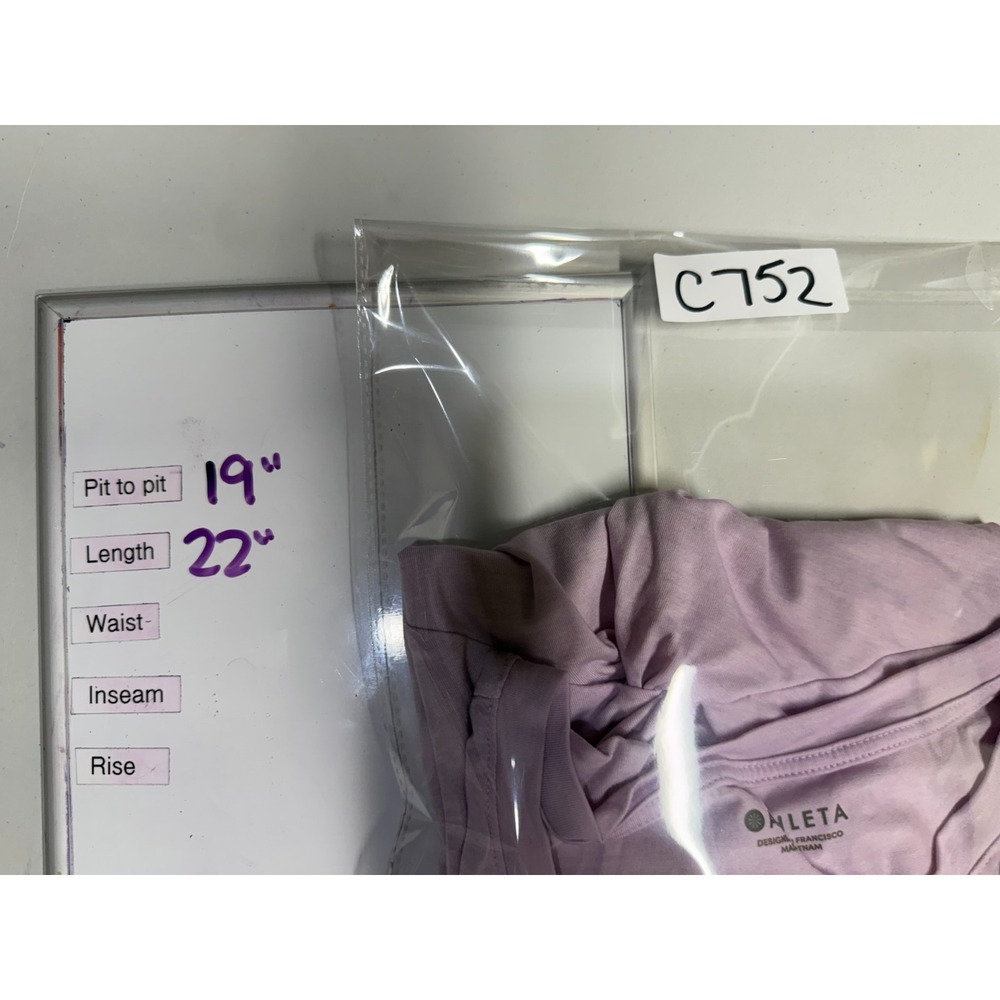 Athleta Essence Twist Tee Women Sz S Top Lavender Purple Short‎ Sleeve Athletic - Picture 6 of 6